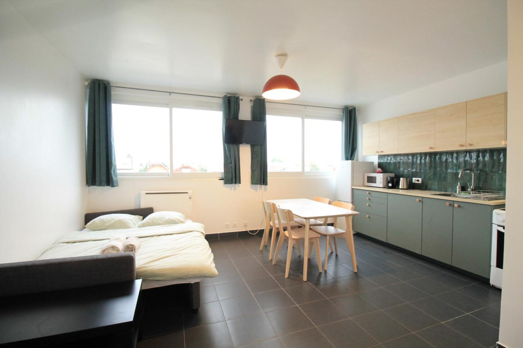 Escale-Marne Fr - 202 - Free Parking - Free Luggage Storage - All Equipped - Linen Included - Washing Machine - 10Mn Walk Metro 8 - Rer A - Panoramic View - From 1 To 14 Guests Maisons-Alfort Oda fotoğraf